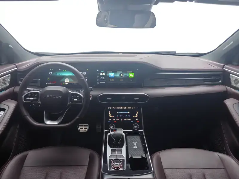 2022 JETOUR X90 с пробегом 38 800 км