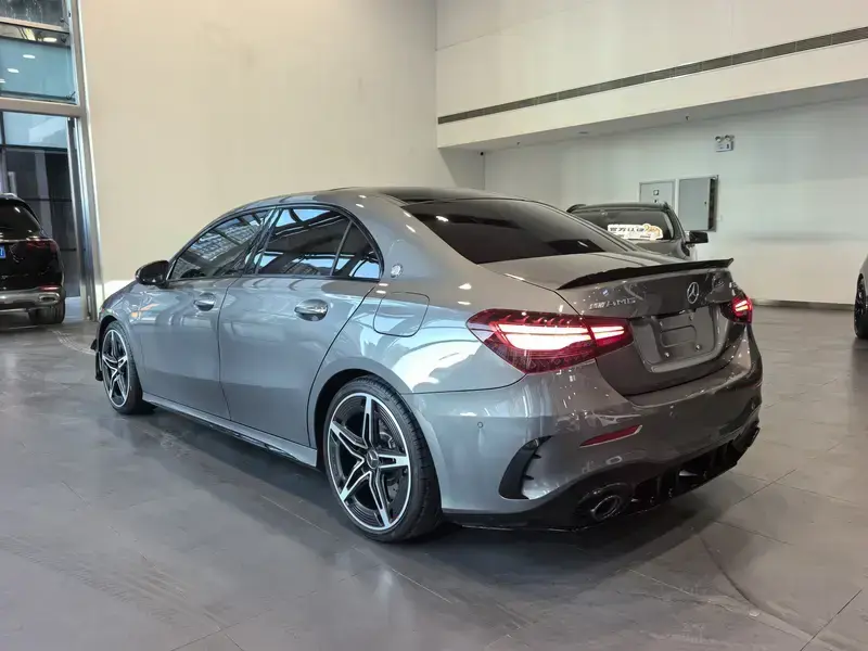 2024 Mercedes-Benz A-Класс AMG с пробегом 16 000 км