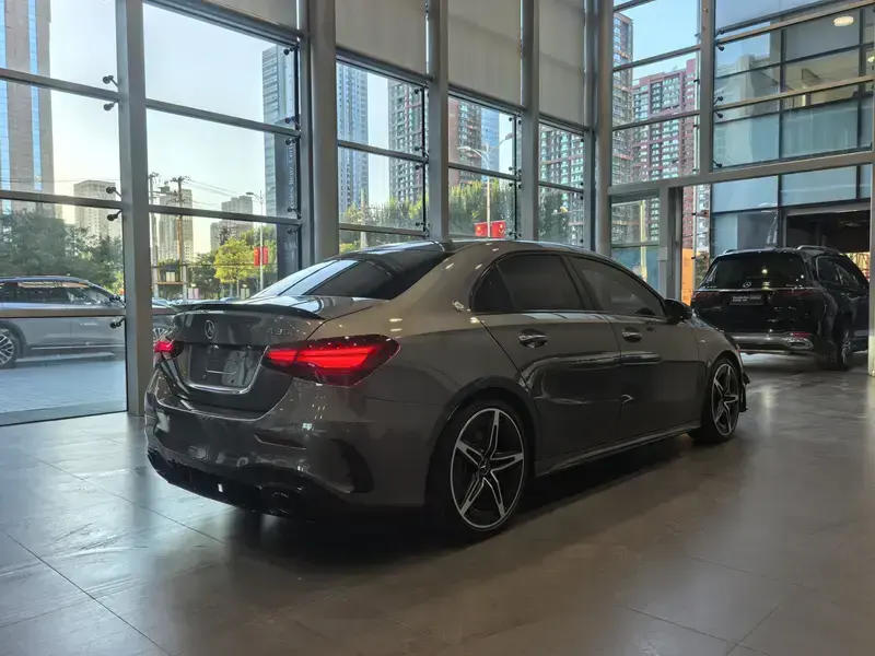 2024 Mercedes-Benz A-Класс AMG с пробегом 16 000 км