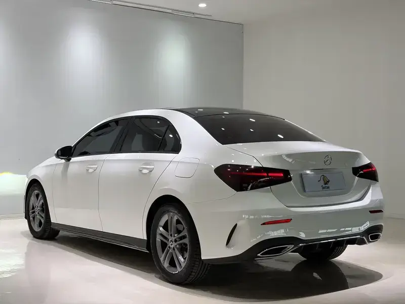 2022 Mercedes-Benz A-Класс с пробегом 24 000 км