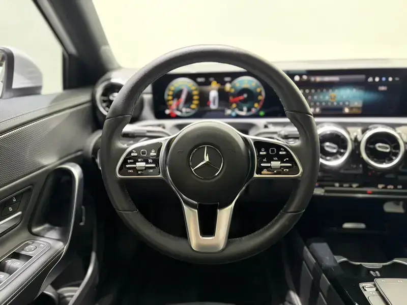 2022 Mercedes-Benz A-Класс с пробегом 24 000 км