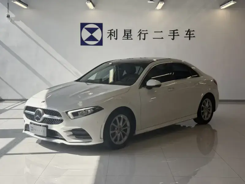 2020 Mercedes-Benz A-Класс с пробегом 41 000 км