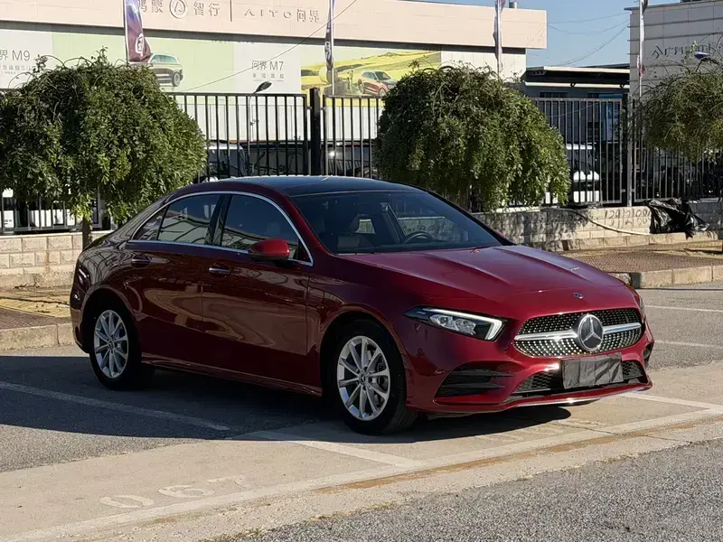 2020 Mercedes-Benz A-Класс с пробегом 100 000 км