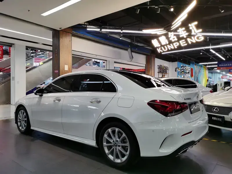 2020 Mercedes-Benz A-Класс с пробегом 31 000 км