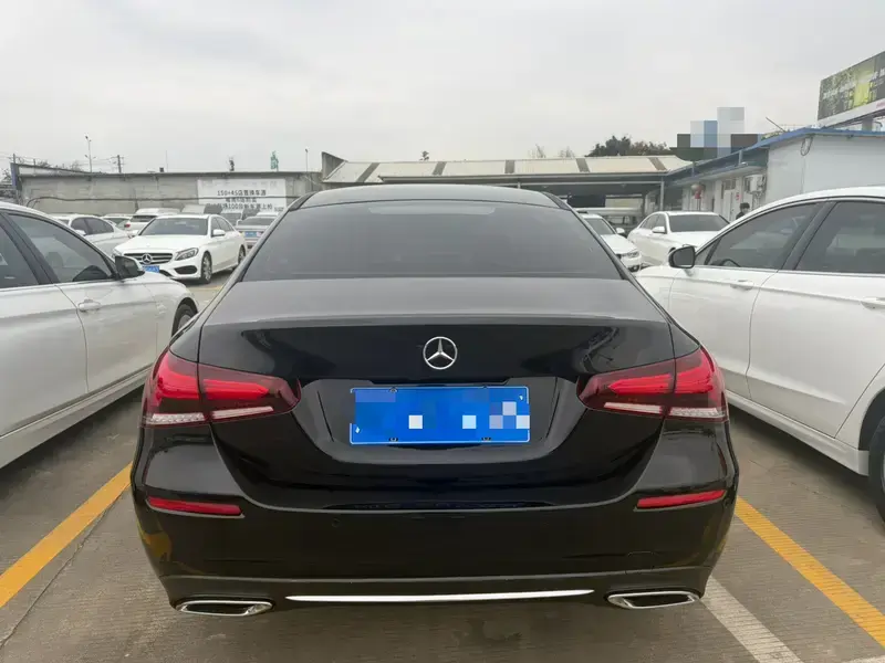 2019 Mercedes-Benz A-Класс с пробегом 93 000 км