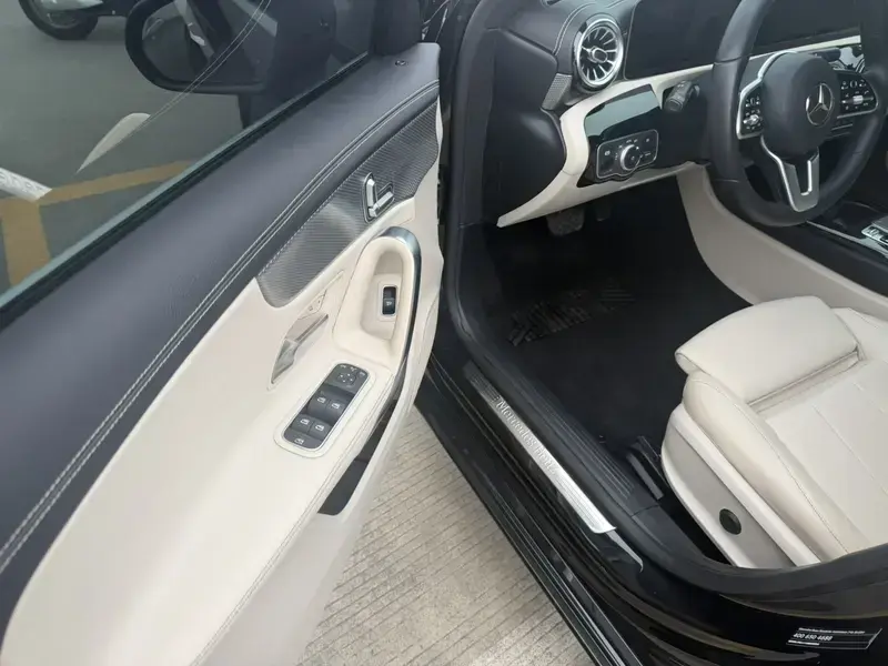 2019 Mercedes-Benz A-Класс с пробегом 93 000 км