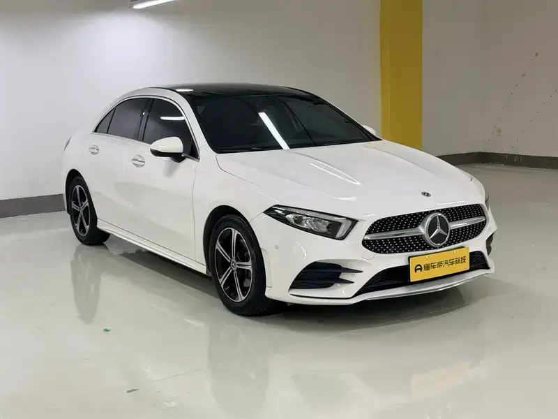 2022 Mercedes-Benz A-Класс с пробегом 129 000 км