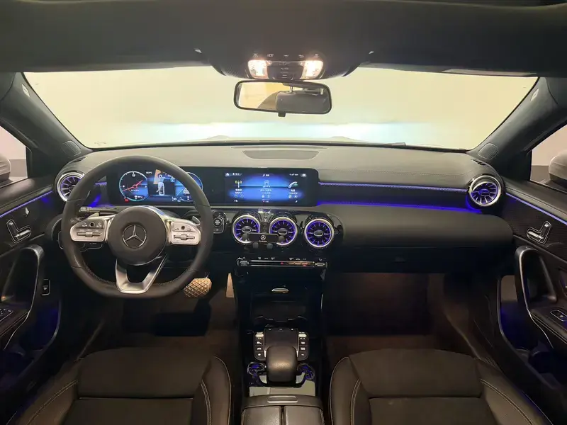 2022 Mercedes-Benz A-Класс с пробегом 129 000 км