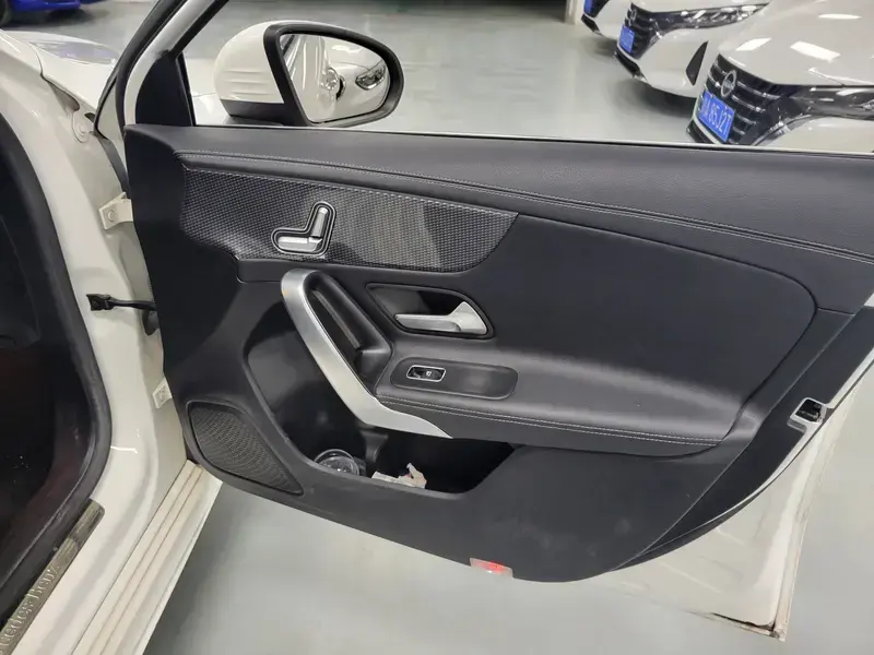 2020 Mercedes-Benz A-Класс с пробегом 101 000 км