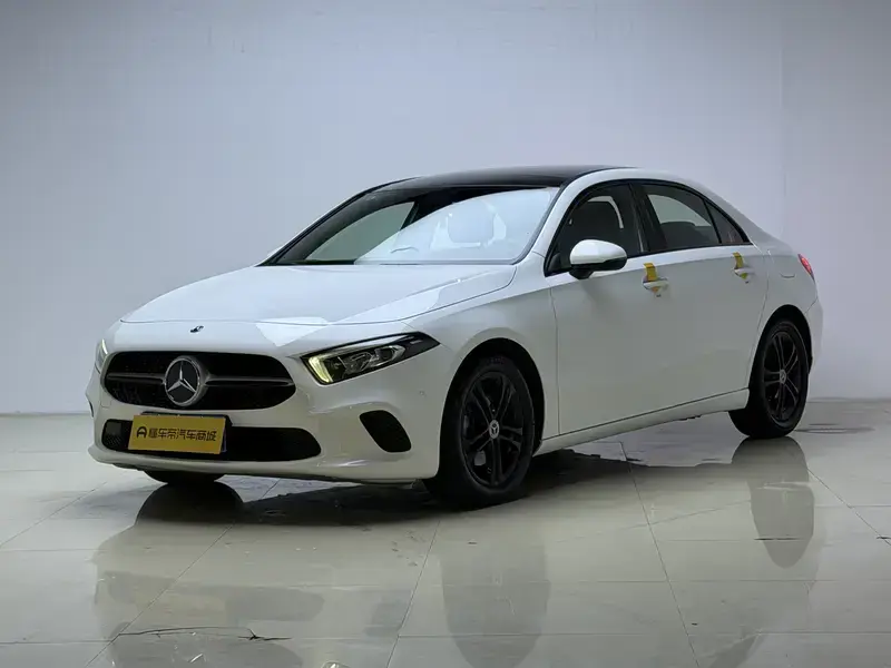 2019 Mercedes-Benz A-Класс с пробегом 33 500 км