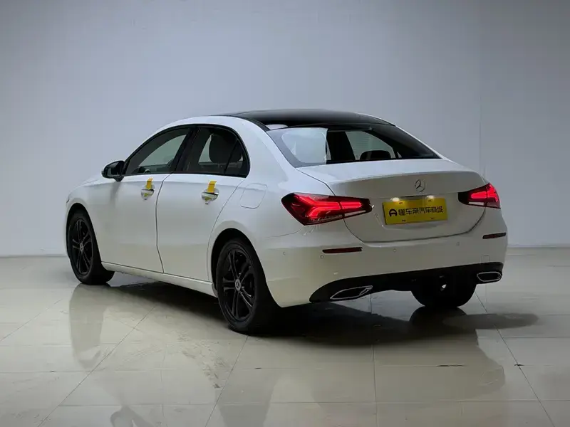 2019 Mercedes-Benz A-Класс с пробегом 33 500 км