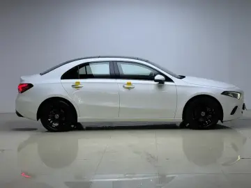 2019 Mercedes-Benz A-Класс с пробегом 33 500 км