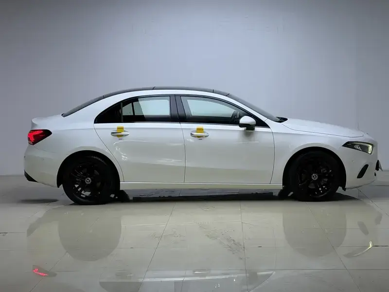 2019 Mercedes-Benz A-Класс с пробегом 33 500 км