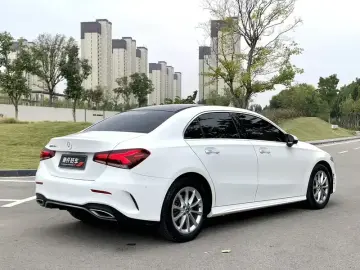 2022 Mercedes-Benz A-Класс с пробегом 50 000 км