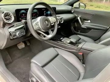 2022 Mercedes-Benz A-Класс с пробегом 50 000 км