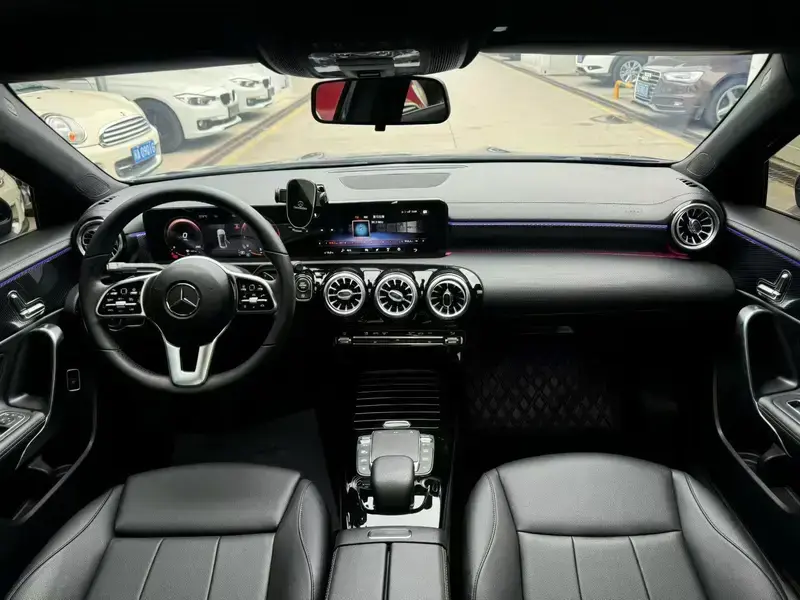 2022 Mercedes-Benz A-Класс с пробегом 22 000 км