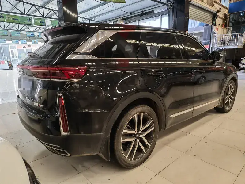 2020 FAW Bestune T99 с пробегом 70 000 км