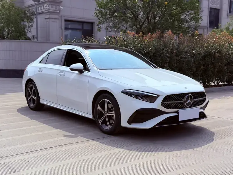 2024 Mercedes-Benz A-Класс с пробегом 16 000 км