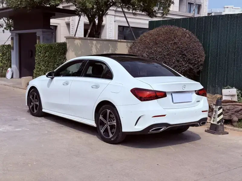 2024 Mercedes-Benz A-Класс с пробегом 16 000 км