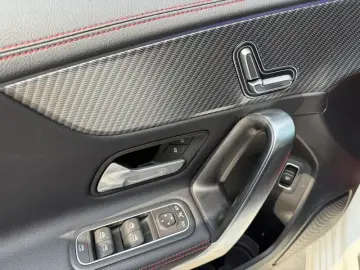 2024 Mercedes-Benz A-Класс с пробегом 16 000 км
