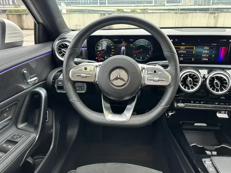 2021 Mercedes-Benz A-Класс с пробегом 67 000 км