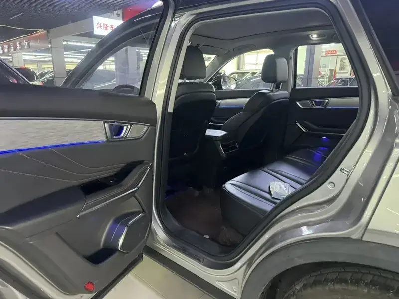 2020 FAW Bestune T99 с пробегом 50 000 км