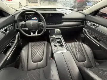 2020 FAW Bestune T99 с пробегом 55 000 км