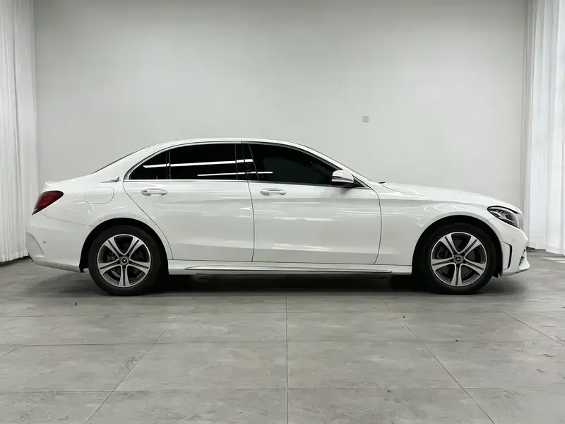 2021 Mercedes-Benz C-Класс с пробегом 58 400 км