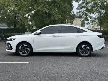 2022 Geely Emgrand L с пробегом 53 000 км