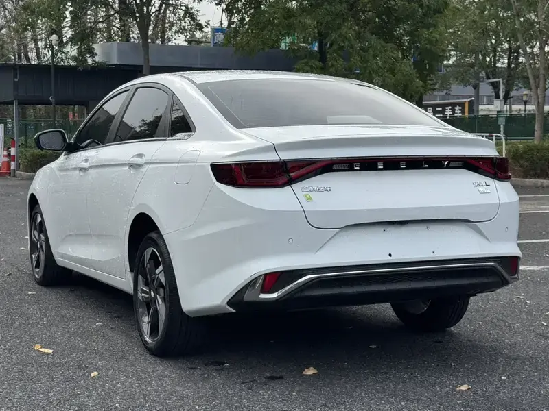 2022 Geely Emgrand L с пробегом 53 000 км