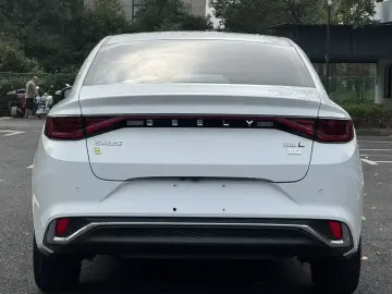 2022 Geely Emgrand L с пробегом 53 000 км