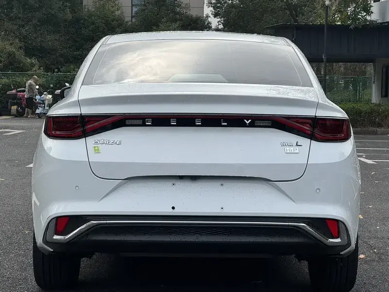2022 Geely Emgrand L с пробегом 53 000 км
