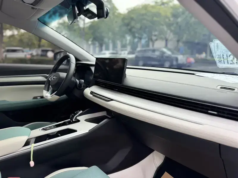 2022 Geely Emgrand L с пробегом 53 000 км
