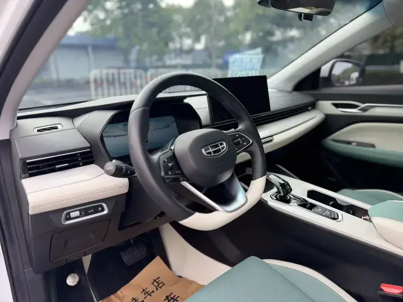 2022 Geely Emgrand L с пробегом 53 000 км
