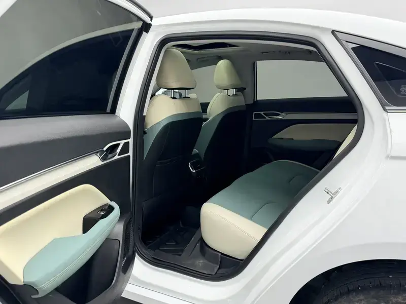 2022 Geely Emgrand L с пробегом 70 900 км