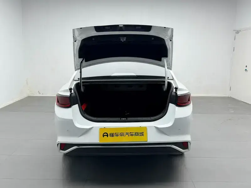 2022 Geely Emgrand L с пробегом 70 900 км