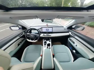2022 Geely Emgrand L с пробегом 57 000 км