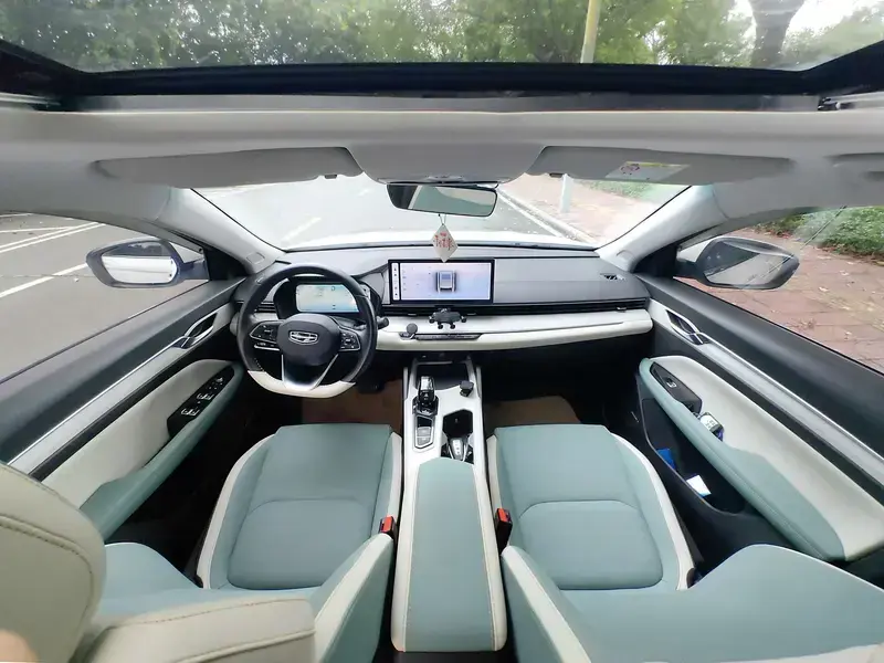 2022 Geely Emgrand L с пробегом 57 000 км