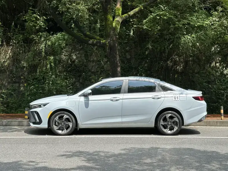 2022 Geely Emgrand L с пробегом 58 000 км