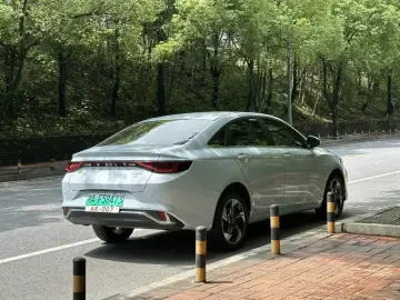 2022 Geely Emgrand L с пробегом 58 000 км