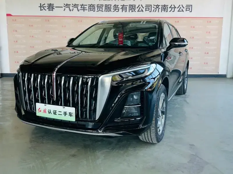 2025 Hongqi HS3 с пробегом 100 км