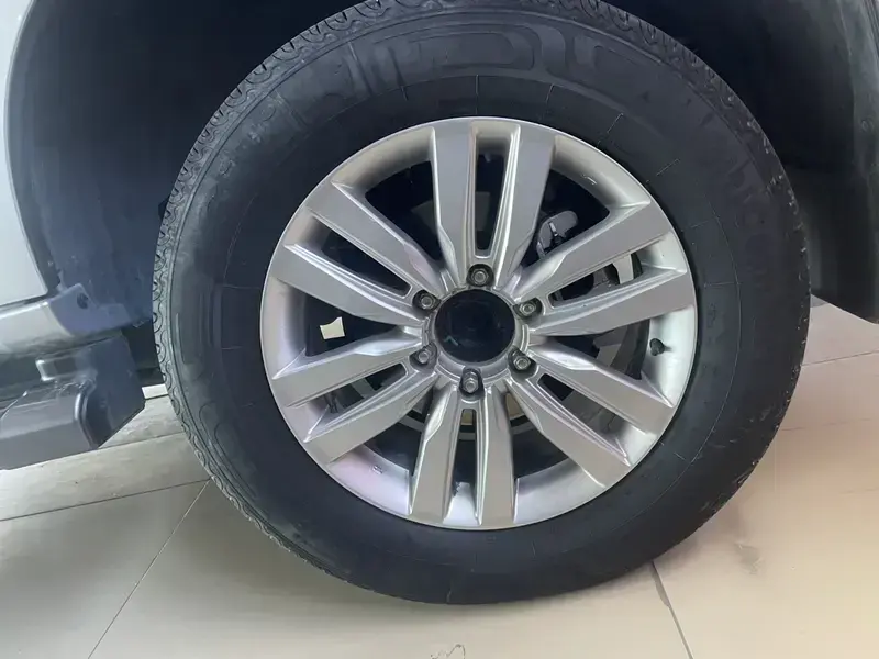2022 Isuzu MU-X с пробегом 56 900 км