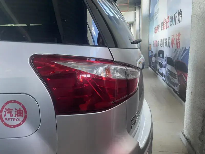 2022 Isuzu MU-X с пробегом 56 900 км