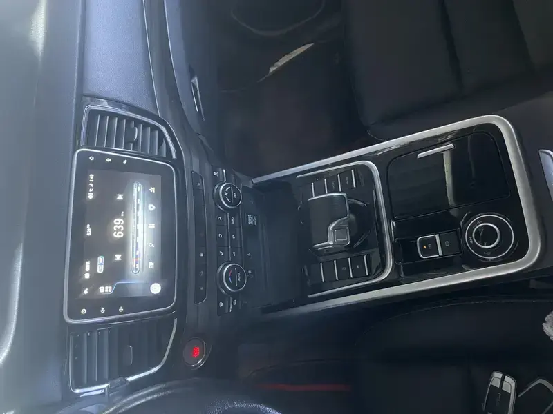 2022 Isuzu MU-X с пробегом 56 900 км