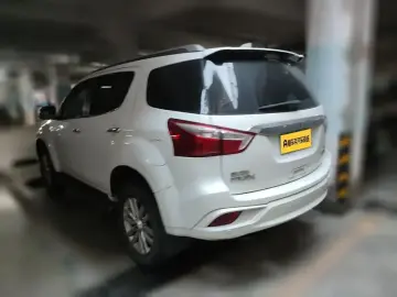 2019 Isuzu MU-X с пробегом 36 000 км