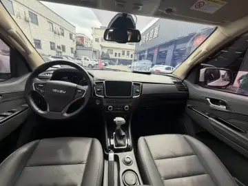 2019 Isuzu MU-X с пробегом 38 000 км