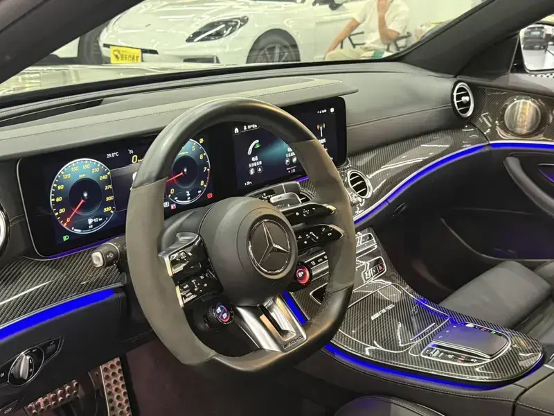 2021 Mercedes-Benz E-Класс AMG с пробегом 61 000 км