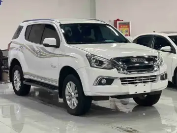 2022 Isuzu MU-X с пробегом 73 000 км