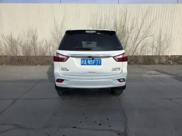2019 Isuzu MU-X с пробегом 90 000 км