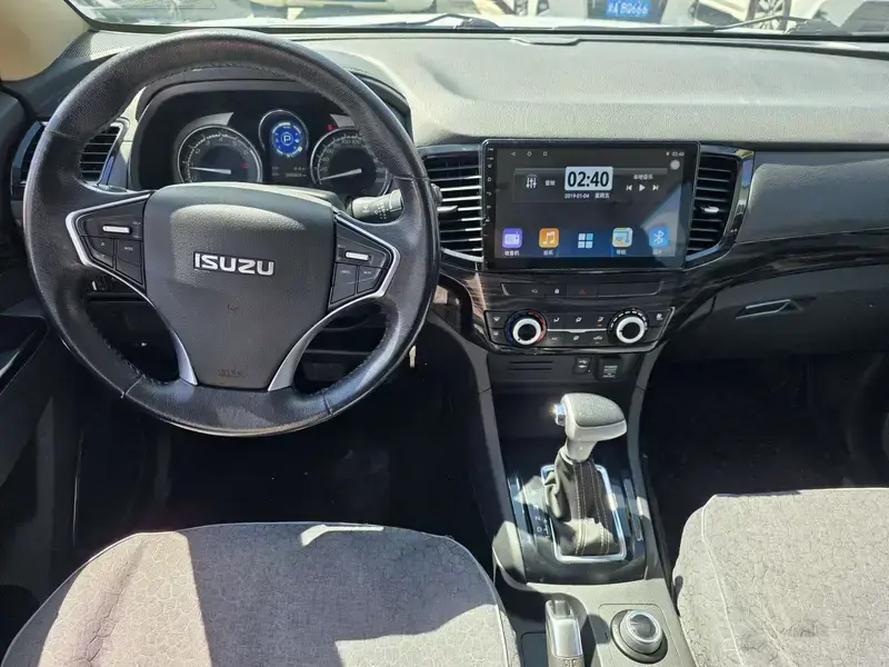 2019 Isuzu MU-X с пробегом 90 000 км
